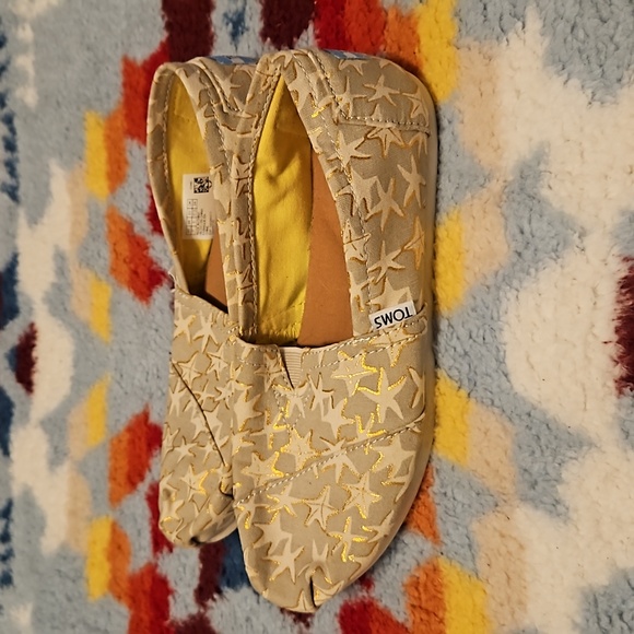 Gold Starfish Tom's size 7 - Picture 4 of 8
